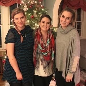 Meet your Posher, Maura